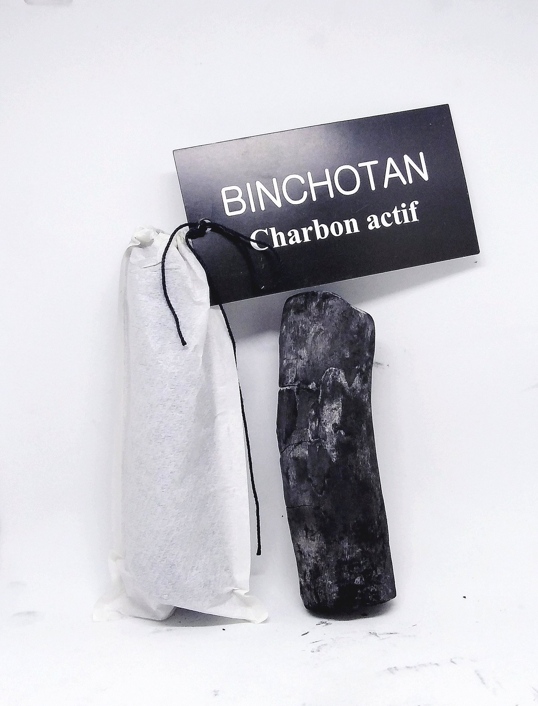 Charbon Binchotan bio pour filtrer l'eau