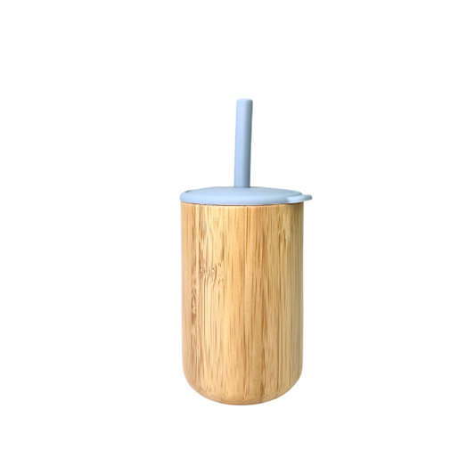 Cap Bambou -- Verre avec couvercle et paille bleu pastel