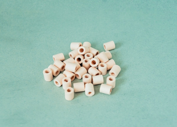 Perles de céramique roses pour usage alimentaire - 1