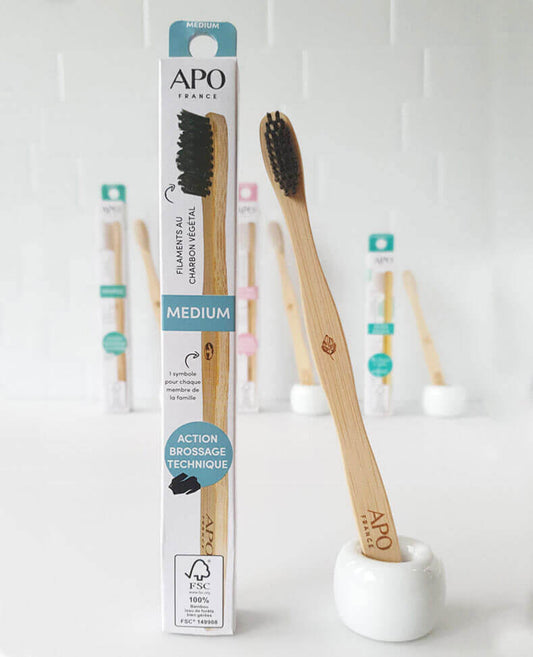 Apo -- Brosse à dents bambou charbon medium adulte