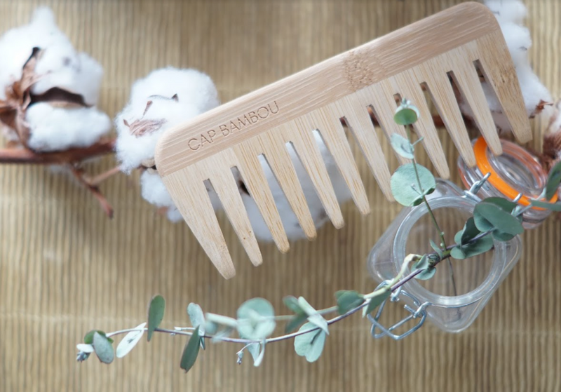 Cap Bambou -- Peigne démêloir sans manche